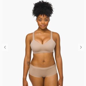 FREE if bundle Lululemon NWT hold true bra nude32C